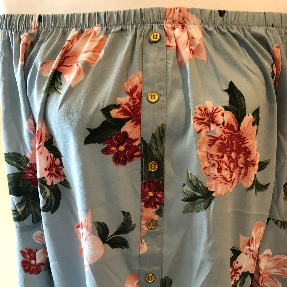 New Glory size M off the shoulder Blouse